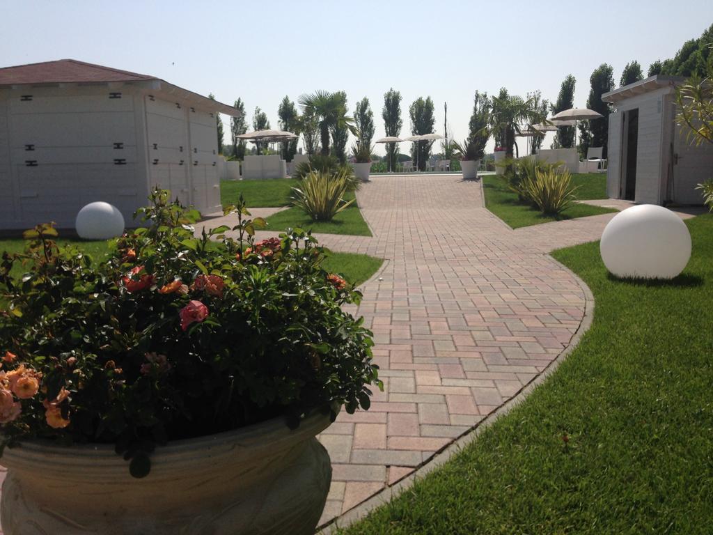 Hotel Bussana Porto Tolle Εξωτερικό φωτογραφία