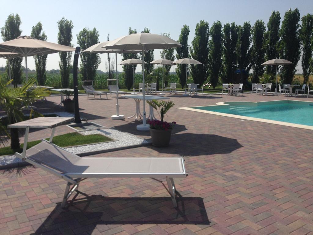Hotel Bussana Porto Tolle Εξωτερικό φωτογραφία