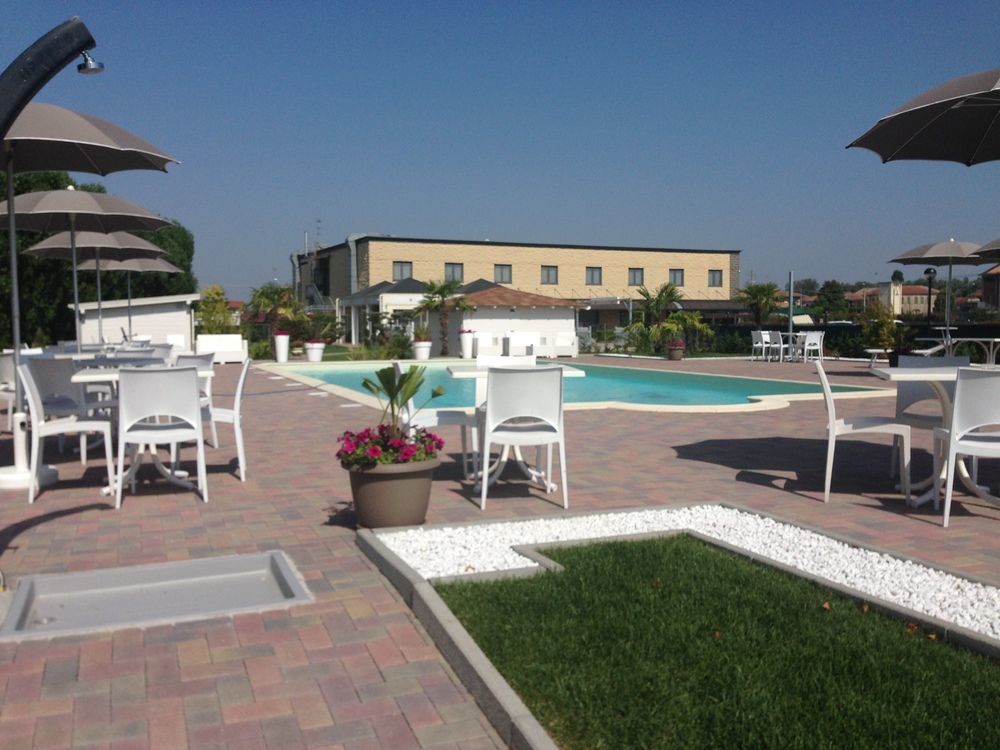 Hotel Bussana Porto Tolle Εξωτερικό φωτογραφία